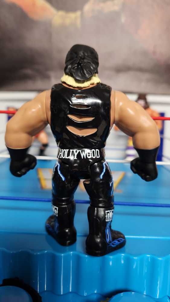 WWE Retro - Hollywood Hulk Hogan - Mattel (Wwe Mattel) action figure collectible [Barcode 194735124428] - Main Image 2