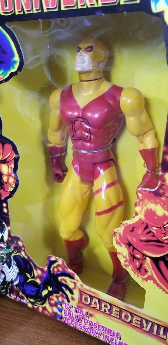 Marvel Universe Daredevil 10” Toybiz Rare! Cib 10 Inch Toy Biz - Toy Biz action figure collectible [Barcode 035112489887] - Main Image 4