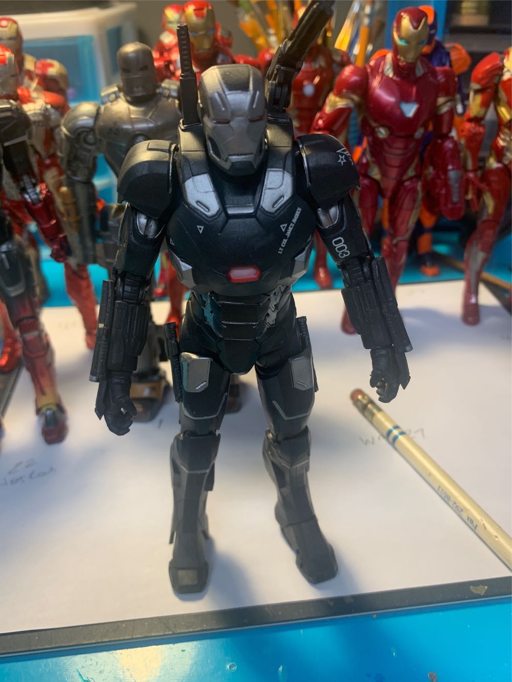 War Machine 27  action figure collectible - Main Image 4