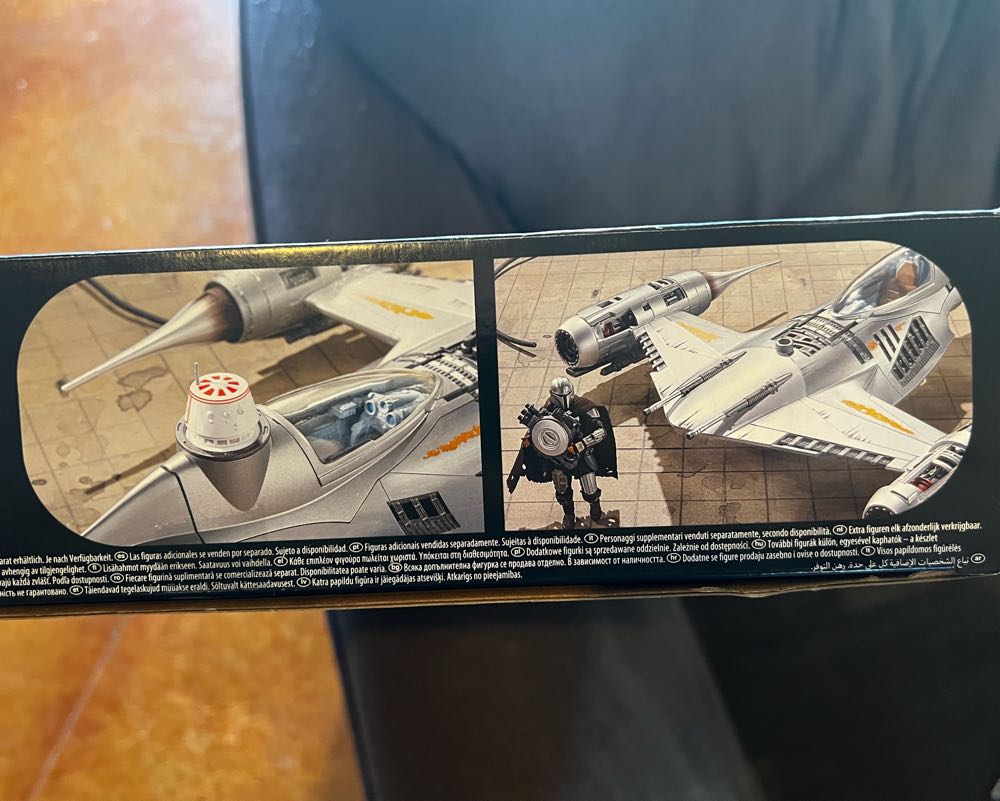The Mandalorian’s N-1 Starfighter - Hasbro (Star Wars: The Mandalorian) action figure collectible [Barcode 5010996169785] - Main Image 2