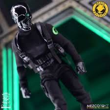 Black Skull Mezco  action figure collectible - Main Image 3