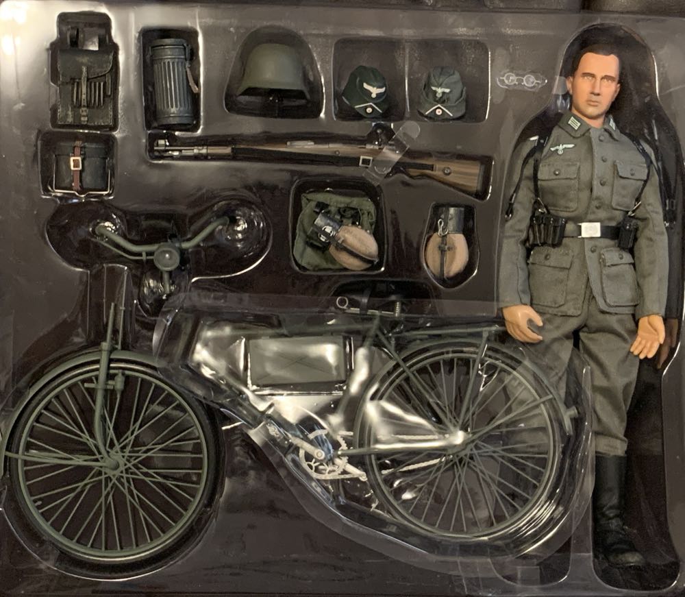 Dragon Wwii France Dieter Wehrmacht Infantry Man Bicycle - Dragon Models Ltd. action figure collectible [Barcode 089195701558] - Main Image 2