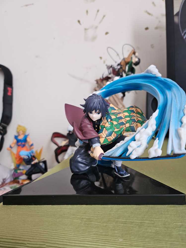 Marvel- Venomized Spider-Man FigPin 629