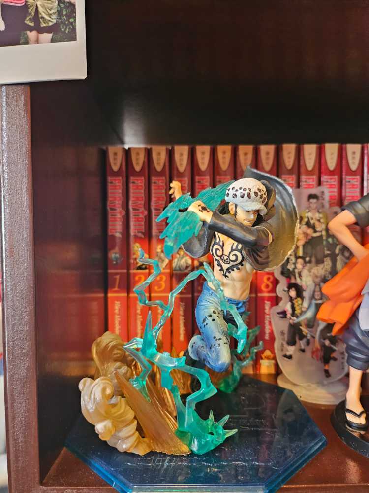 Figuarts Zero: Trafalgar Law - Bandai (One Piece) action figure collectible - Main Image 2