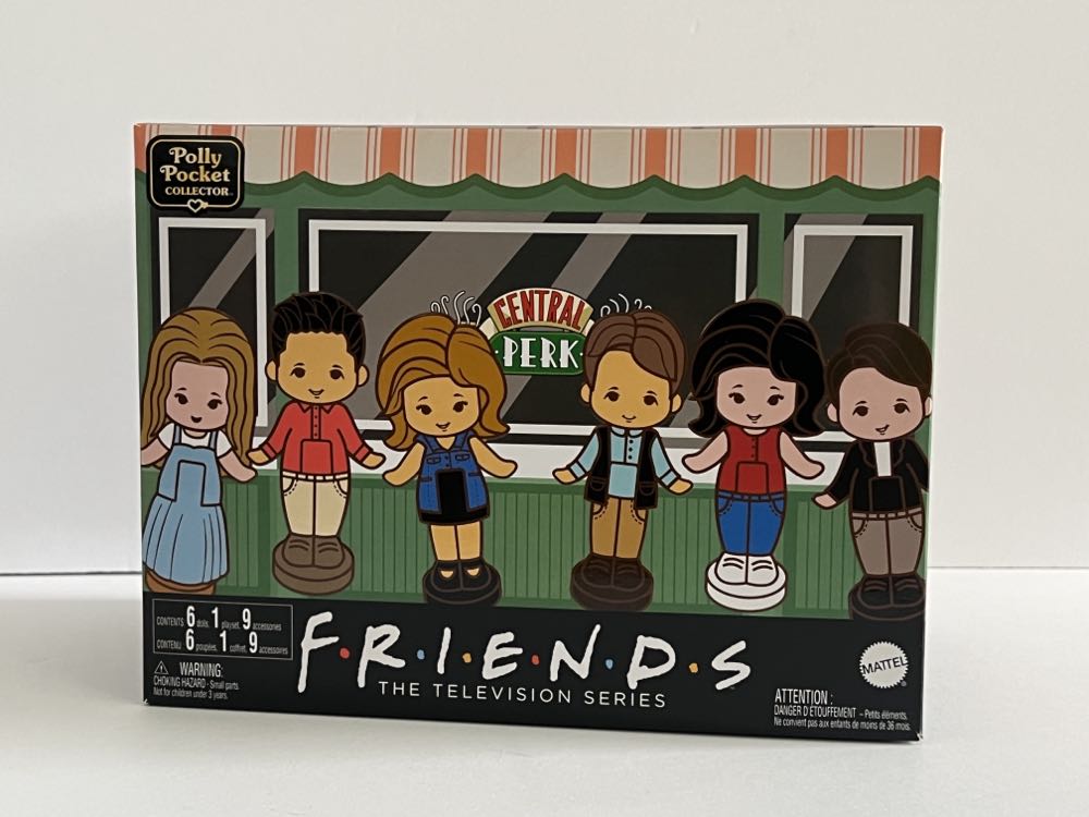 Polly Pocket Playset Friends Compact With 6 Dolls And 9 Accessories  action figure collectible [Barcode 194735108596] - Main Image 4