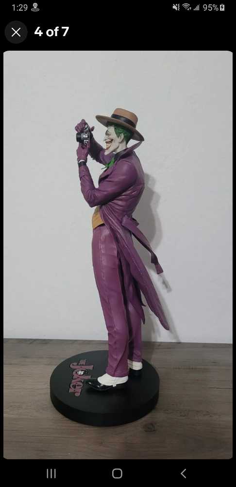 Joker Killing Joke Statue - DC Collectibles action figure collectible - Main Image 3
