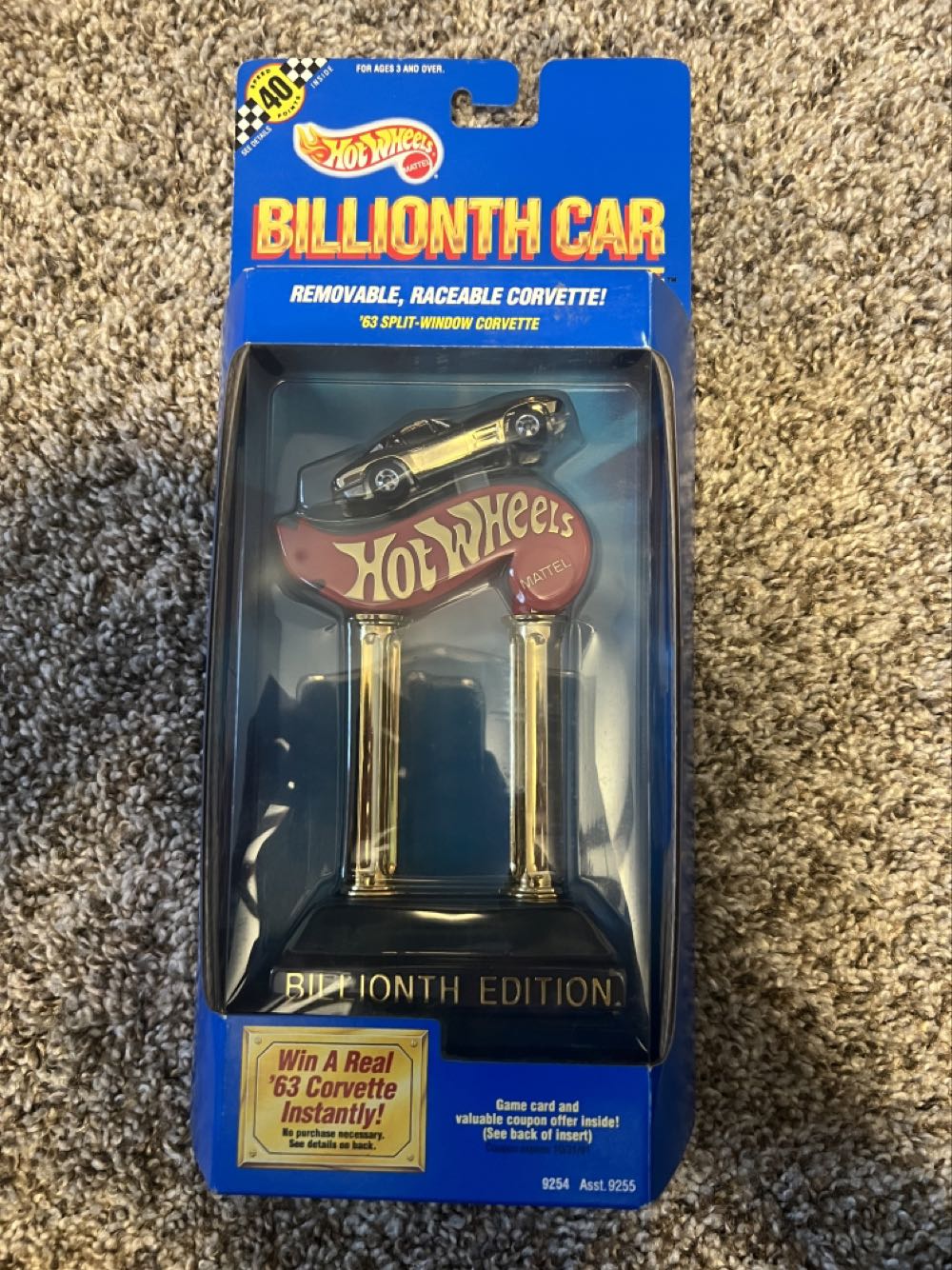 Corvette ‘63 Split-Window - Mattel (Hotwheels Billionth Car Collection) action figure collectible - Main Image 3