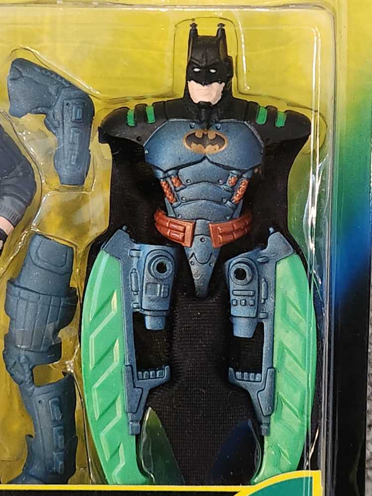 Batman (Bruce Wayne) (Target Exclusive) - Kenner (Batman: Batman Forever) action figure collectible [Barcode 076281639062] - Main Image 4