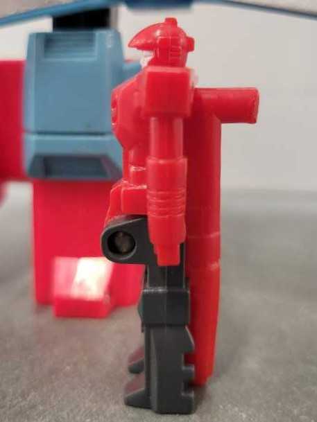 Peachmaker With Pointblank Targetmaster  - Hasbro (1987) action figure collectible - Main Image 4