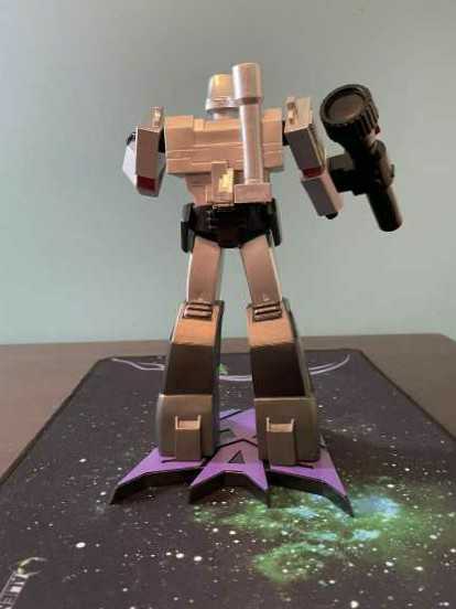Transformers G1 Statue Megatron - PCS Collectibles action figure collectible - Main Image 2