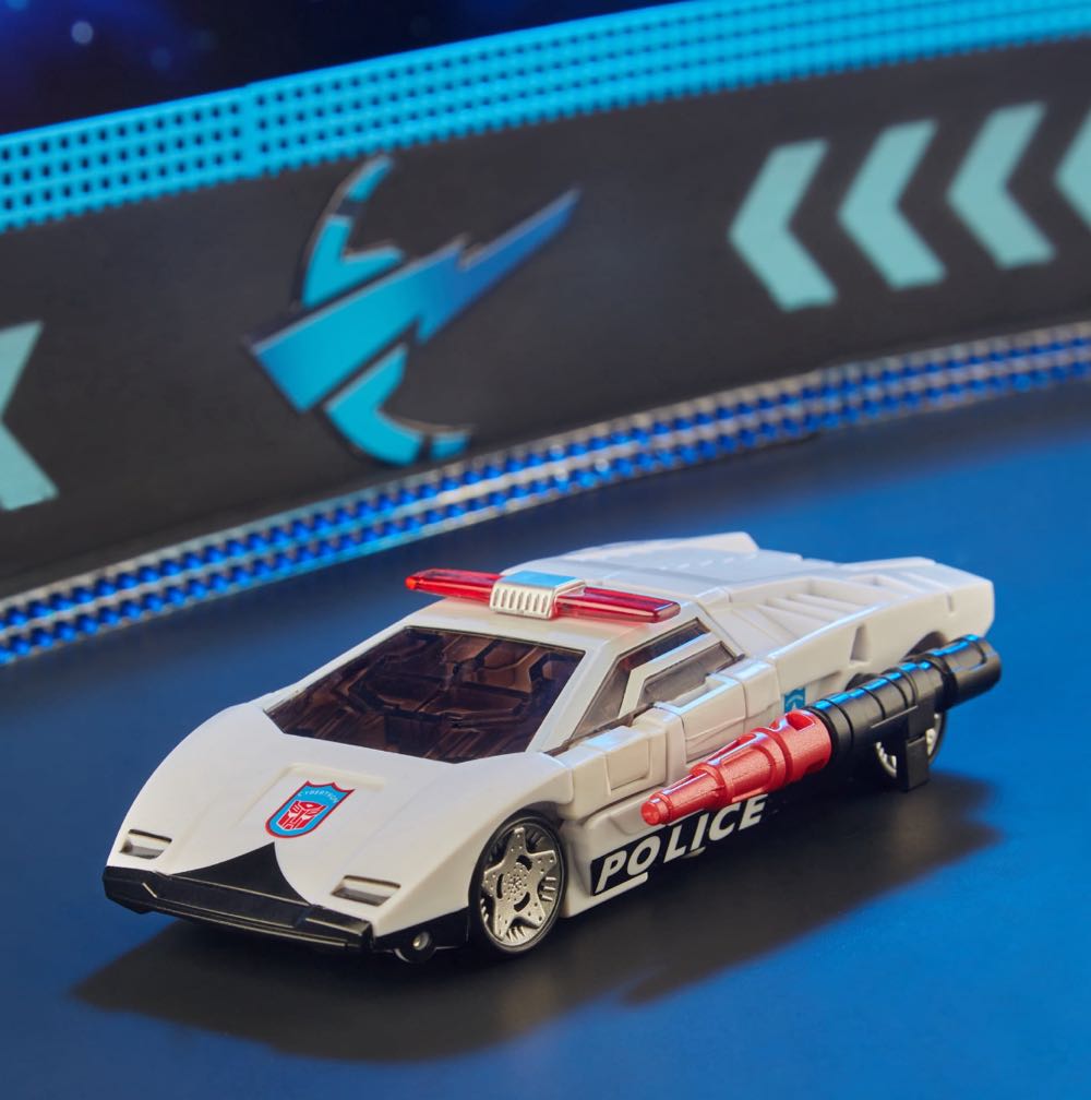 Legacy Deluxe Class Clampdown - Hasbro (Transformers) action figure collectible - Main Image 2