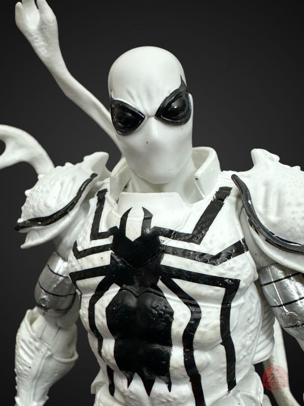Marvel Legends (2011-????) (80thx06) Agent Anti-Venom - Hasbro (Marvel Legends 80th Anniversary Series) action figure collectible - Main Image 2