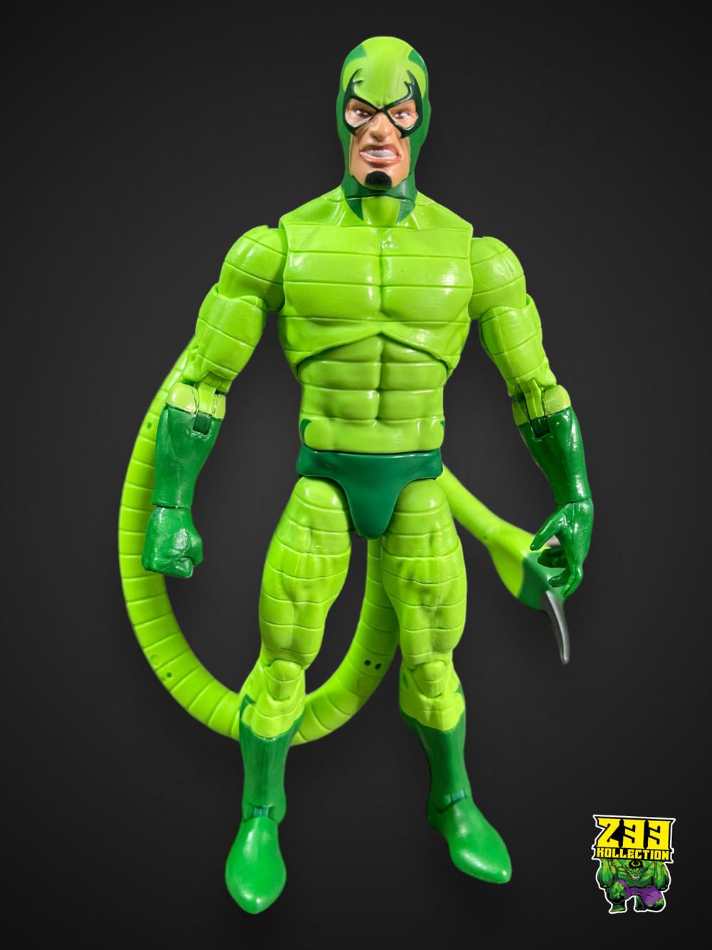 Marvel Legends (2011-????) (Retro08x11) Scorpion - Hasbro (Marvel Legends Retro Spider-Man) action figure collectible - Main Image 2