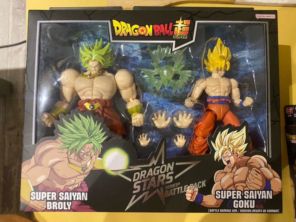 X-men Wolverine & Sentinel Attack Action Figure