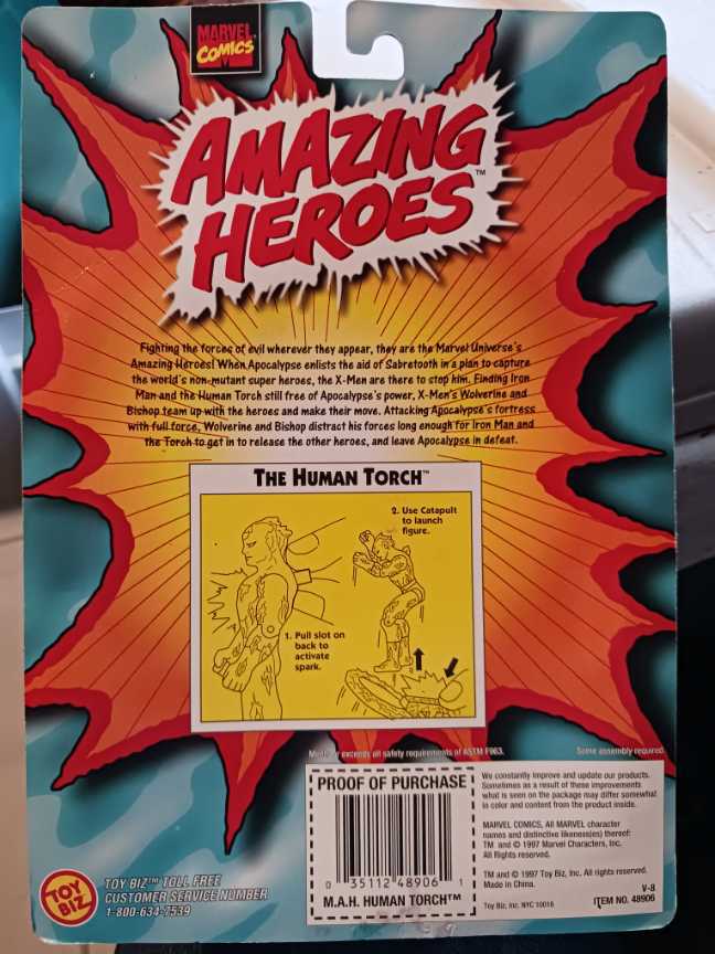 Amazing Heroes Marvel Comics Human Torch Flame-on Sparking Action - Toy Biz (Marvel Comics) action figure collectible [Barcode 035112489061] - Main Image 2