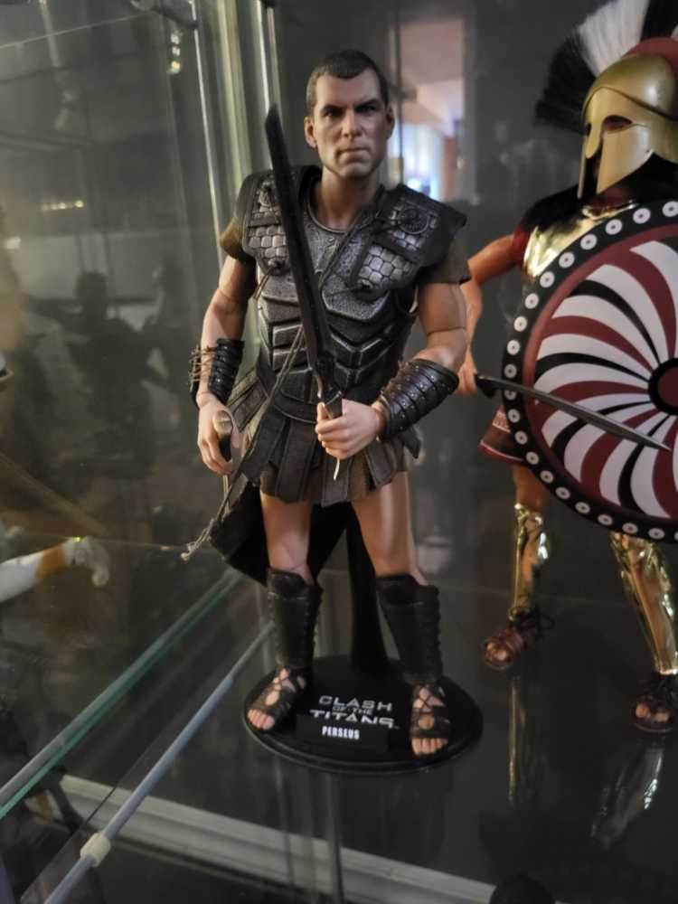 Clash Of The Titans Perseus : Mms122 Perseus New Collectible Medusa 1 6th Scale Sam Worthington - Hot Toys (Movie Figures) action figure collectible [Barcode 42247678] - Main Image 2