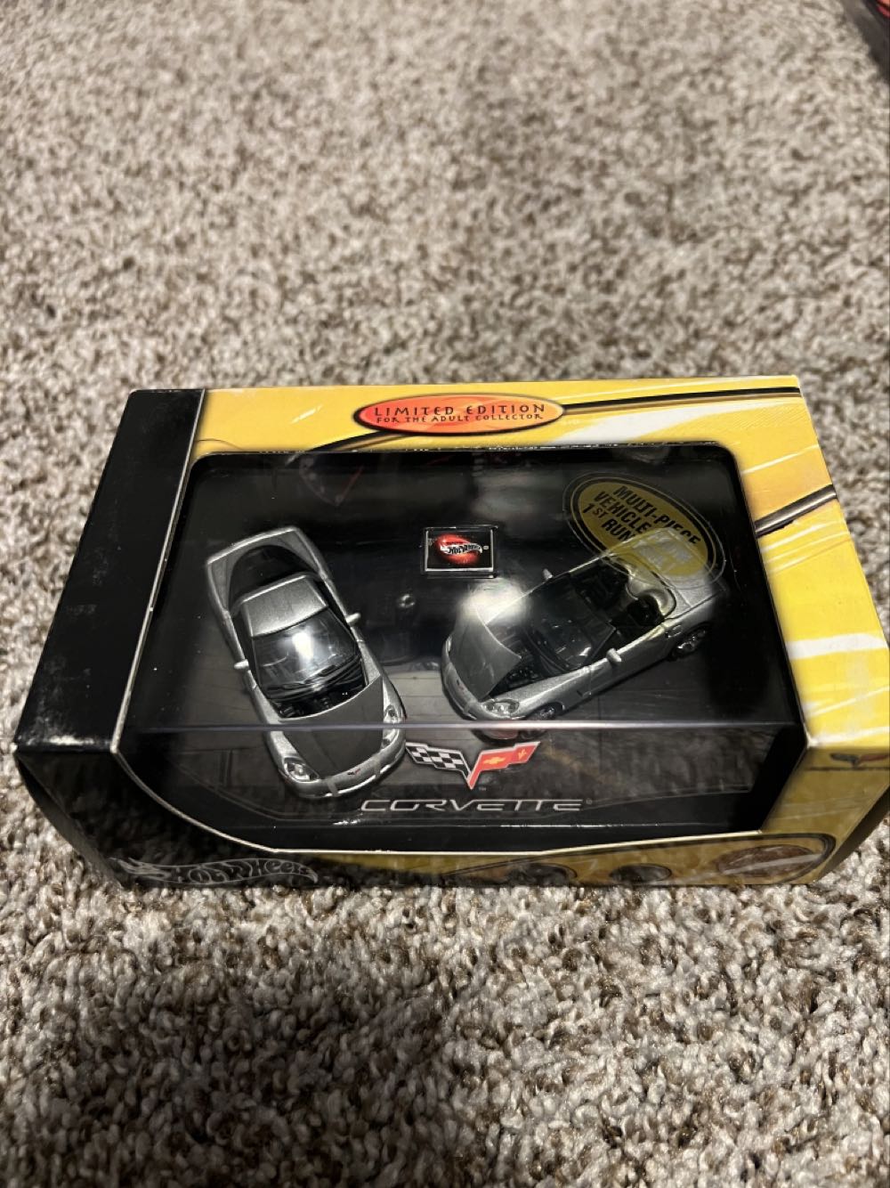 Corvette C6 (2 Pack) - Mattel (Hotwheels 100%) action figure collectible - Main Image 2