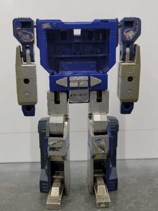 Soundwave 6th Original Cassette Project - Hasbro (1984) action figure collectible - Main Image 2