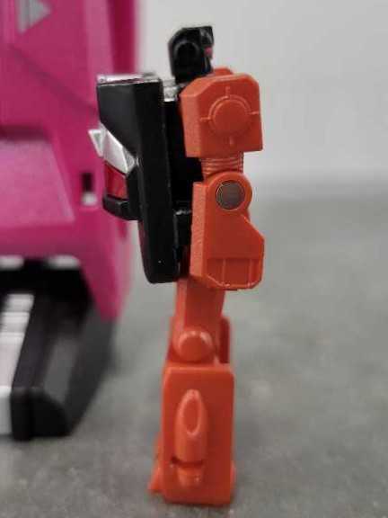 Vorath With Dracula Mindwipe FT-23 Headmaster - Fanstoys (Masterpiece 1987) action figure collectible - Main Image 2