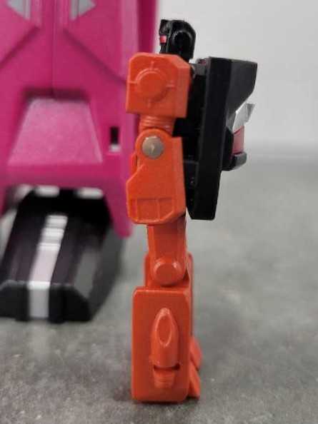 Vorath With Dracula Mindwipe FT-23 Headmaster - Fanstoys (Masterpiece 1987) action figure collectible - Main Image 4