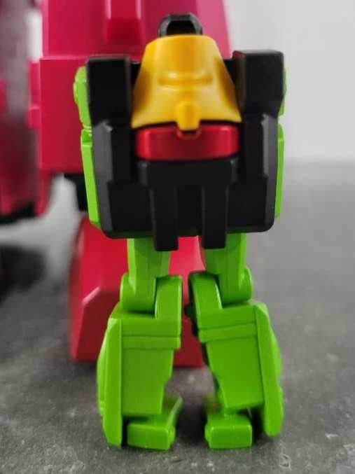 Grax With Chomp Skullcruncher FT-51 Headmaster - Fanstoys (Masterpiece 1987) action figure collectible - Main Image 3