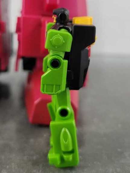 Grax With Chomp Skullcruncher FT-51 Headmaster - Fanstoys (Masterpiece 1987) action figure collectible - Main Image 4