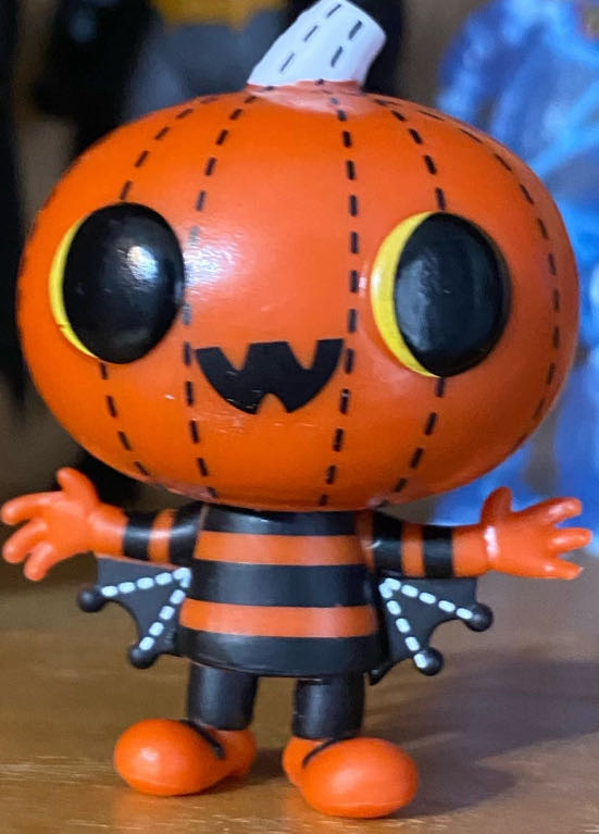 Pumpkin Head - Boo Hollow action figure collectible - Main Image 2