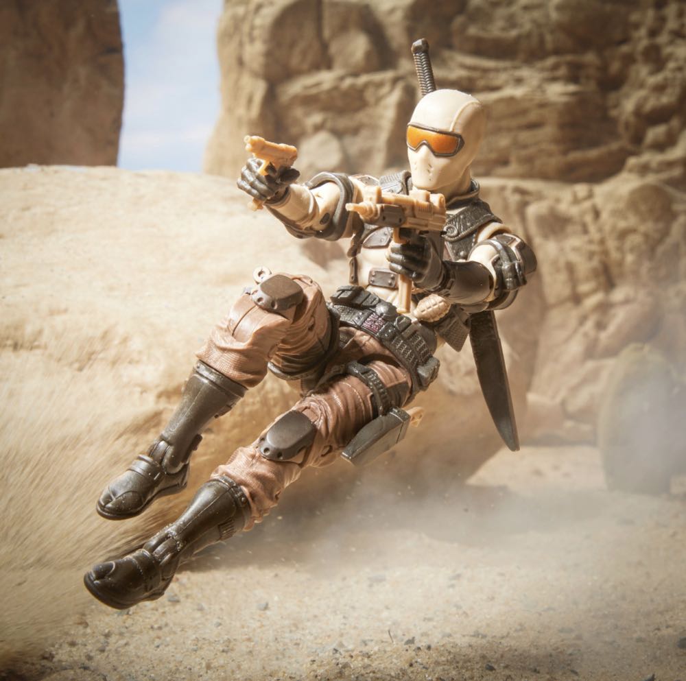 G.I. Joe Classified Desert Commando Snake Eyes - Hasbro (G.I. Joe) action figure collectible [Barcode 5010996106155] - Main Image 4