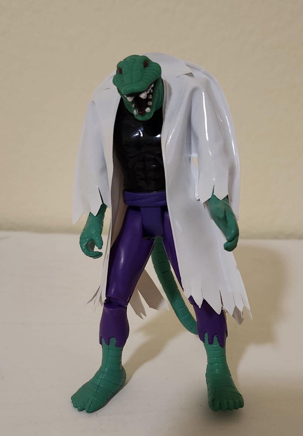 Toy Biz Marvel Universe Lizard 10 Inch ...  action figure collectible [Barcode 035112489566] - Main Image 2