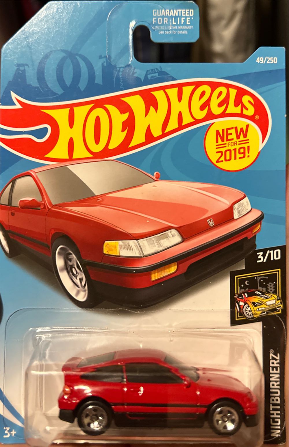 Cryptozoic Entertainment “caped Variant” Lynda Carter As Wonder Woman 7” Figure Comes Packaged Inside Display Box Designed By Pedro Astudillo And Sculpted By Anders Ehrenborg