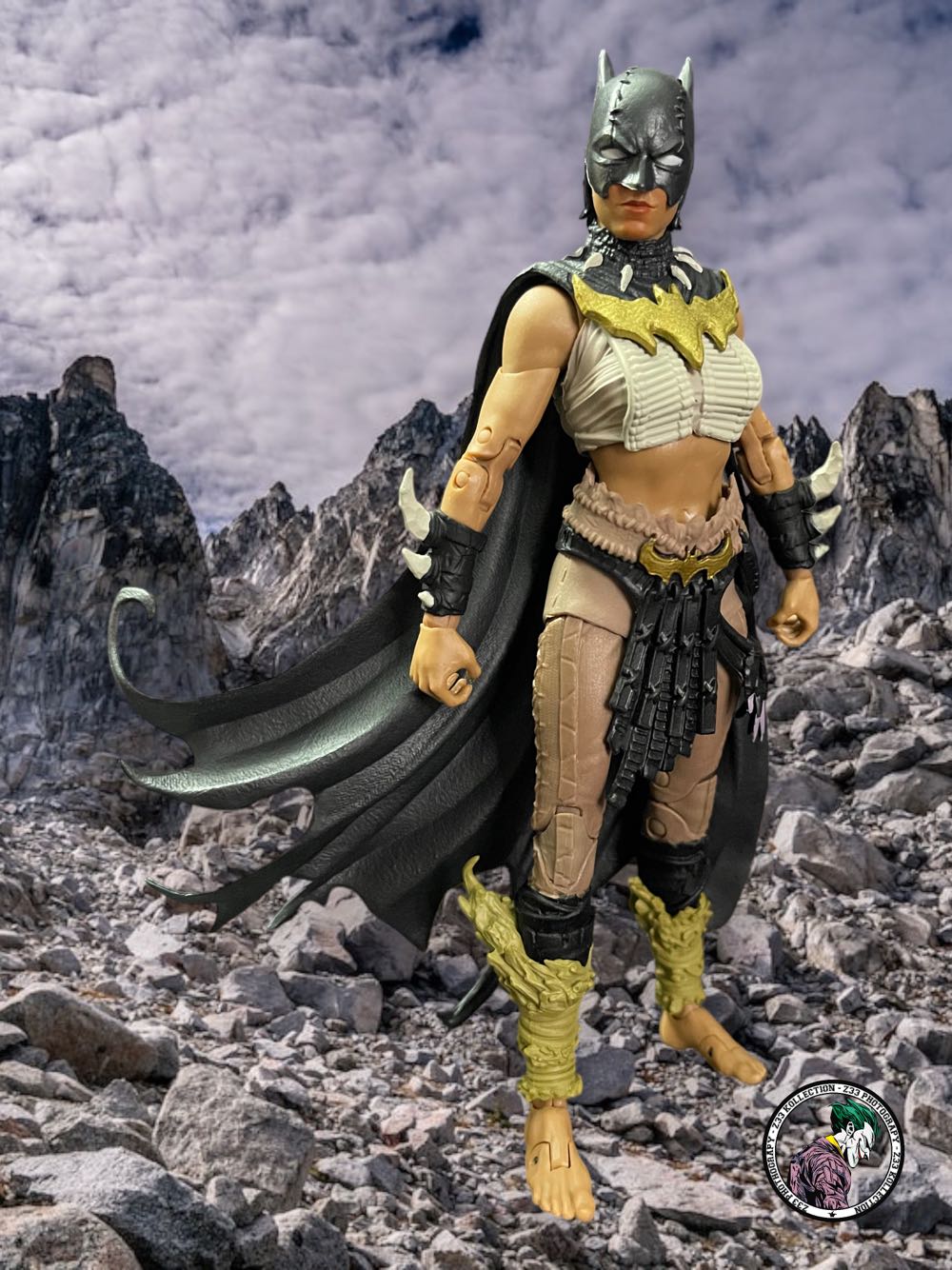 DC Direct Page Punchers (05x03) Batgirl - McFarlane Toys (Batman) action figure collectible - Main Image 2