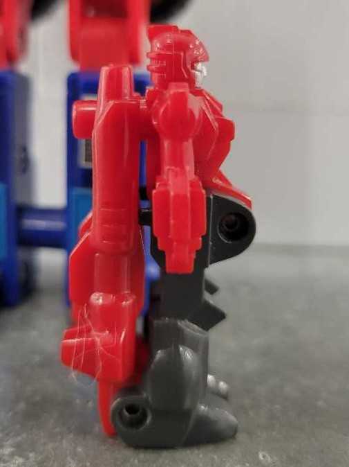 Transformers G1 Crosshairs With Pinpointer Targetmaster - Hasbro (1987) action figure collectible - Main Image 2