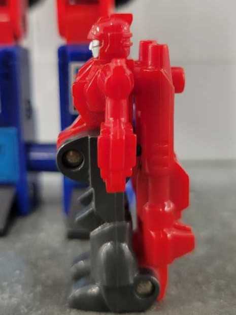 Transformers G1 Crosshairs With Pinpointer Targetmaster - Hasbro (1987) action figure collectible - Main Image 4