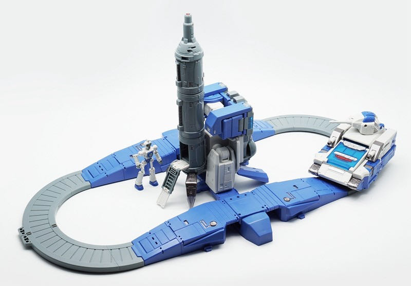 PT-02B Defensive Fort - Pangu Toys (Transformers 3rd Party) action figure collectible - Main Image 3