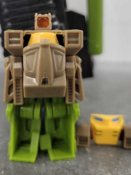 Duros With Ironwill Hardhead Headmaster - MAKETOYS (Masterpiece 1987) action figure collectible - Main Image 3