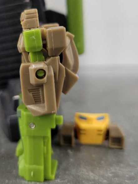 Duros With Ironwill Hardhead Headmaster - MAKETOYS (Masterpiece 1987) action figure collectible - Main Image 4