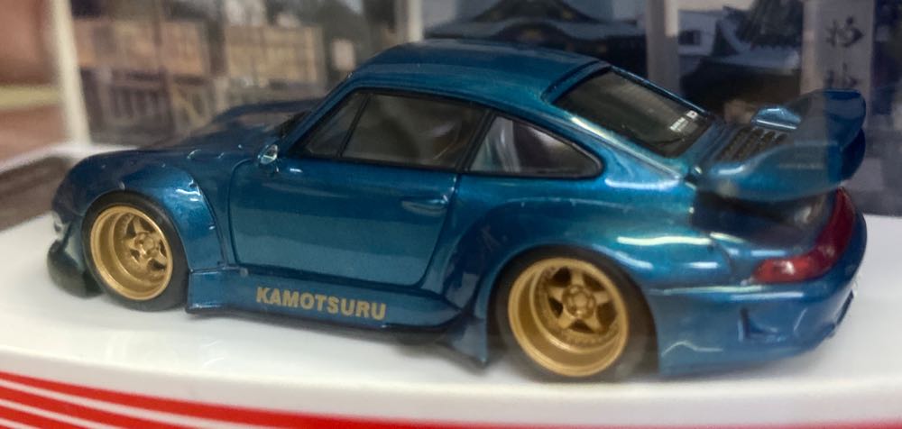 1. Porsche RWB 993 Sold - Fuelme (RWB) action figure collectible - Main Image 3