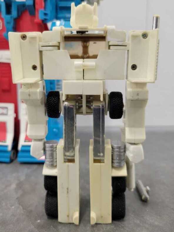 Ultra Magnus 5th Original  - Hasbro (1986) action figure collectible - Main Image 4