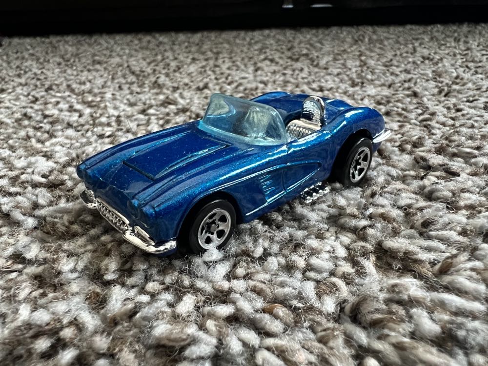 Corvette ‘58 - Mattel (Hotwheels Loose C1 Corvettes) action figure collectible - Main Image 1