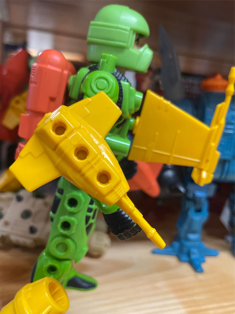 Vintage Kenner Centurions Max Ray 7.5” Only Green Rare  action figure collectible [Barcode 076281170305] - Main Image 3