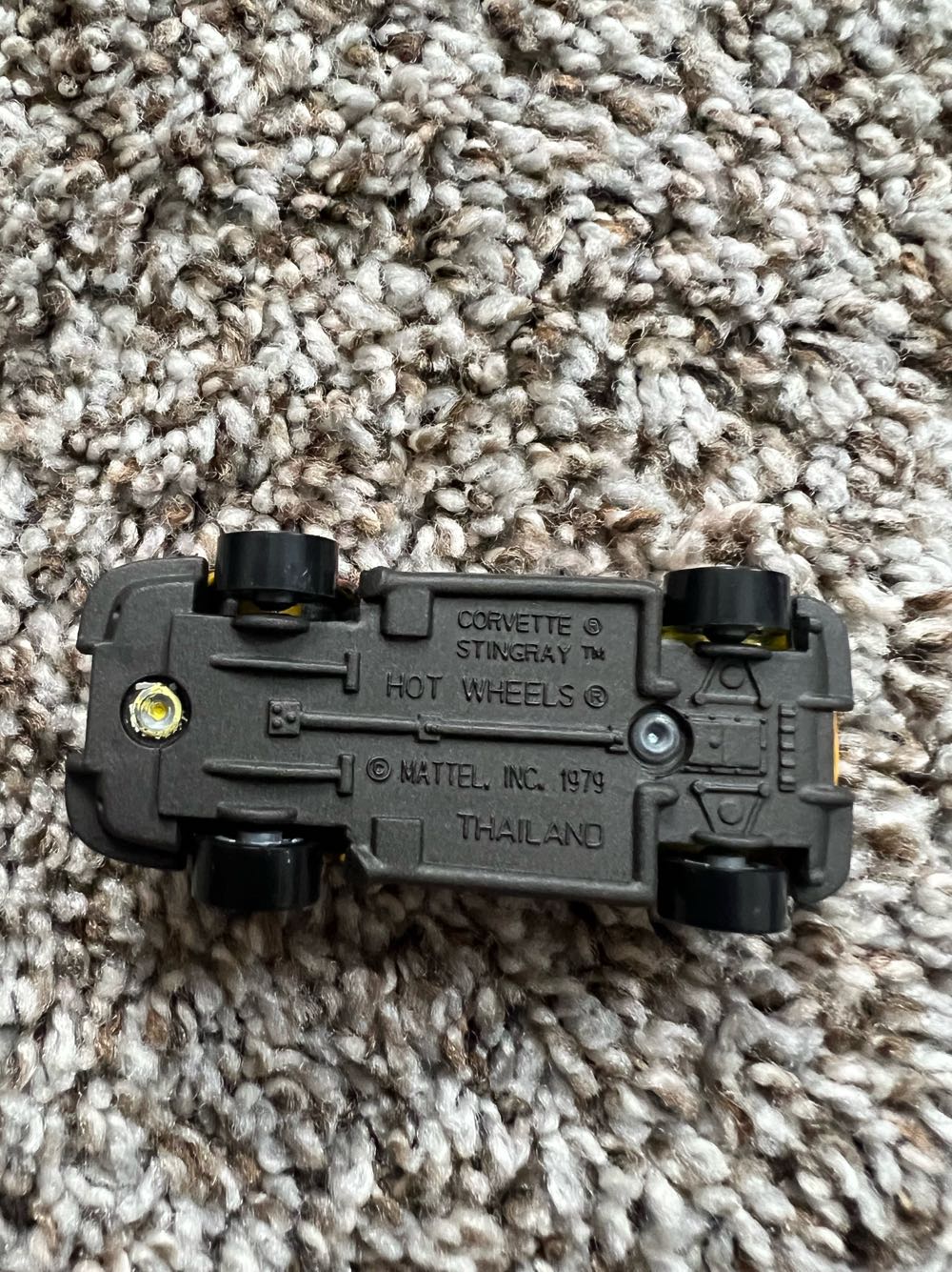 Corvette ‘63 Stingray - Mattel (Hotwheels World Race) action figure collectible - Main Image 2