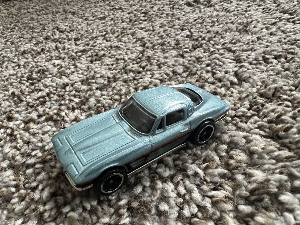 Jazwares Fortnite Party Pack 4 Inch With Accessories Target Exclusive Ice Squad Ultima King 5 Knight Mode 4” Bash Frozen 16 Set Knight Fishstick New Silver Red Pk Molten Omen Pieces Omen Bash