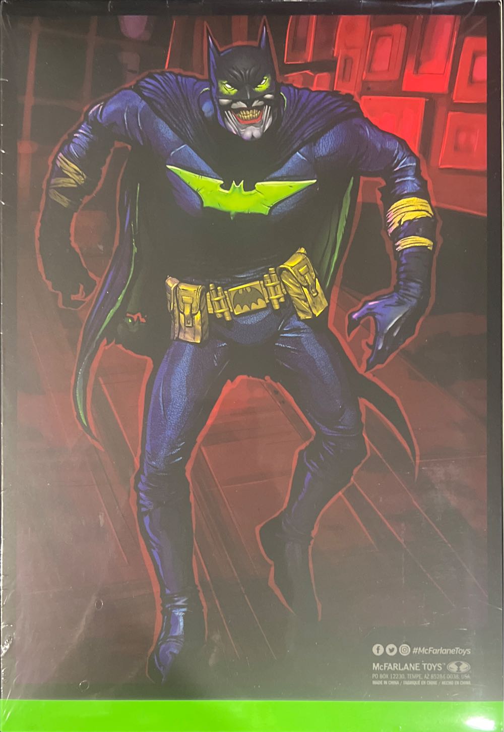 Batman Of Earth 22 Infected (Glow In The Dark) - McFarlane Toys (DC Multiverse The Batman Who Laughs Glown in The Dark Edition) action figure collectible [Barcode 787926170689] - Main Image 2