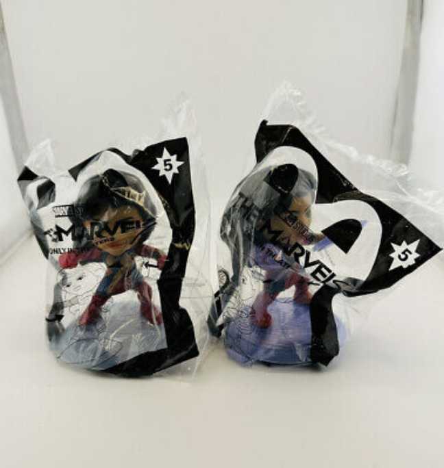 #5 Ms. Marvel  action figure collectible - Main Image 2