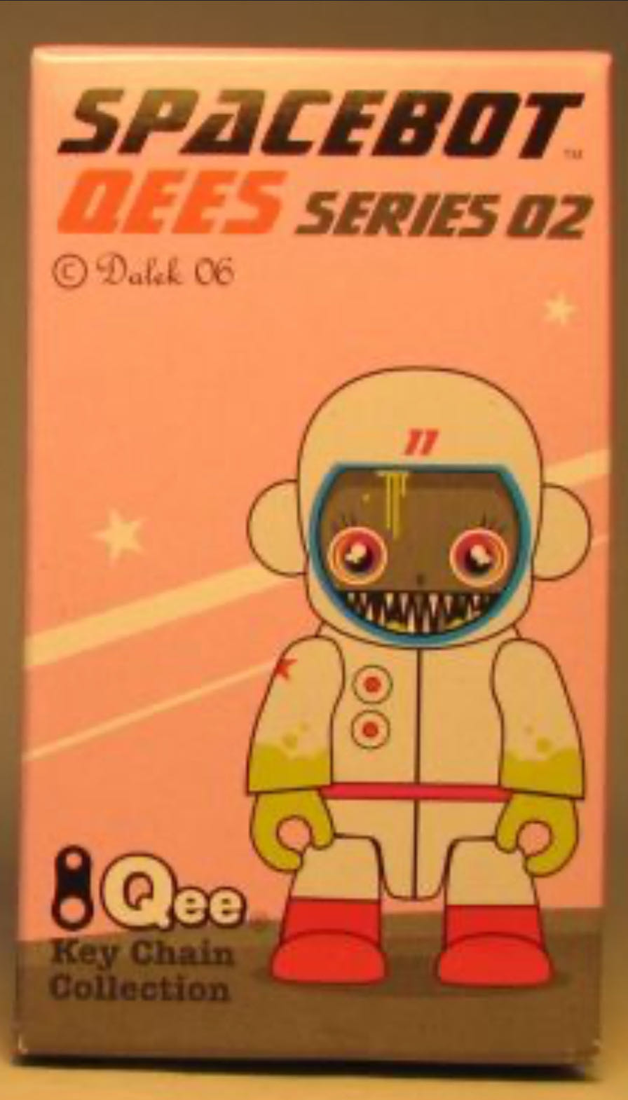 Spacebot Qees - Dalek action figure collectible - Main Image 2
