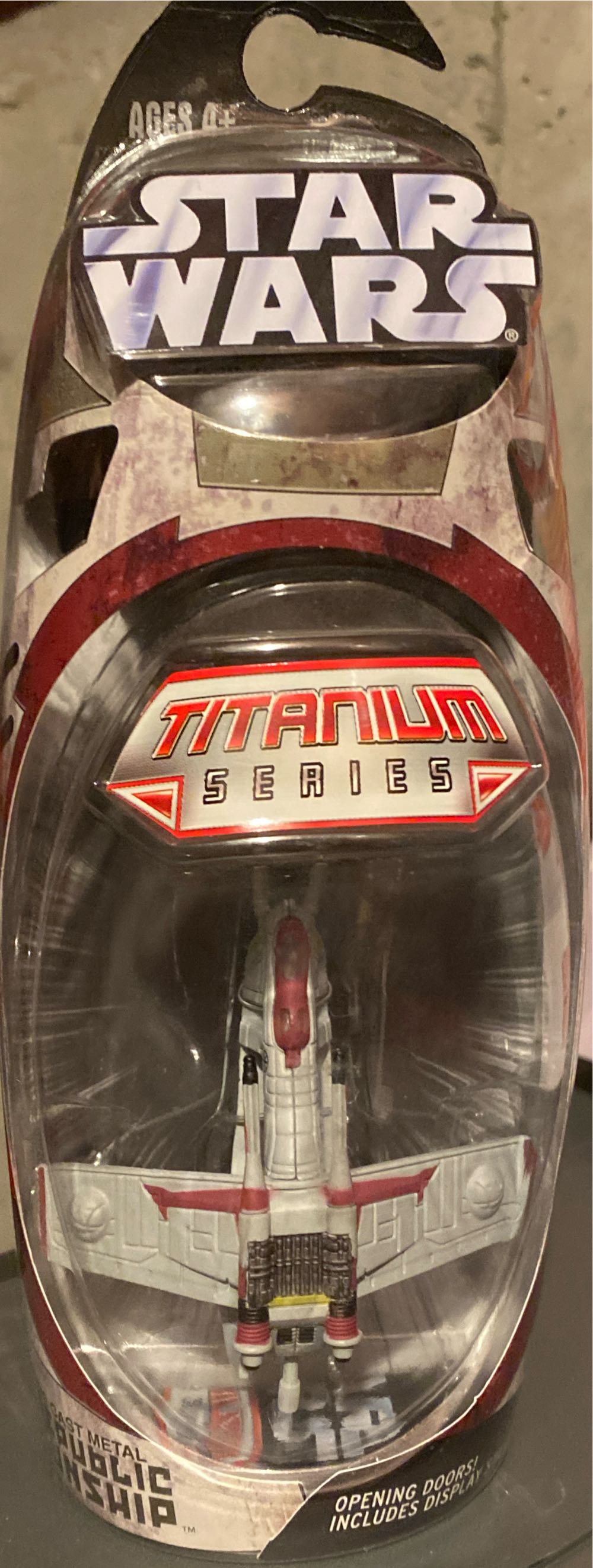 Titanium Series Star Wars 3inch Vehicles Republic Gunship - Hasbro (Titanium Series) action figure collectible [Barcode 653569047049] - Main Image 2