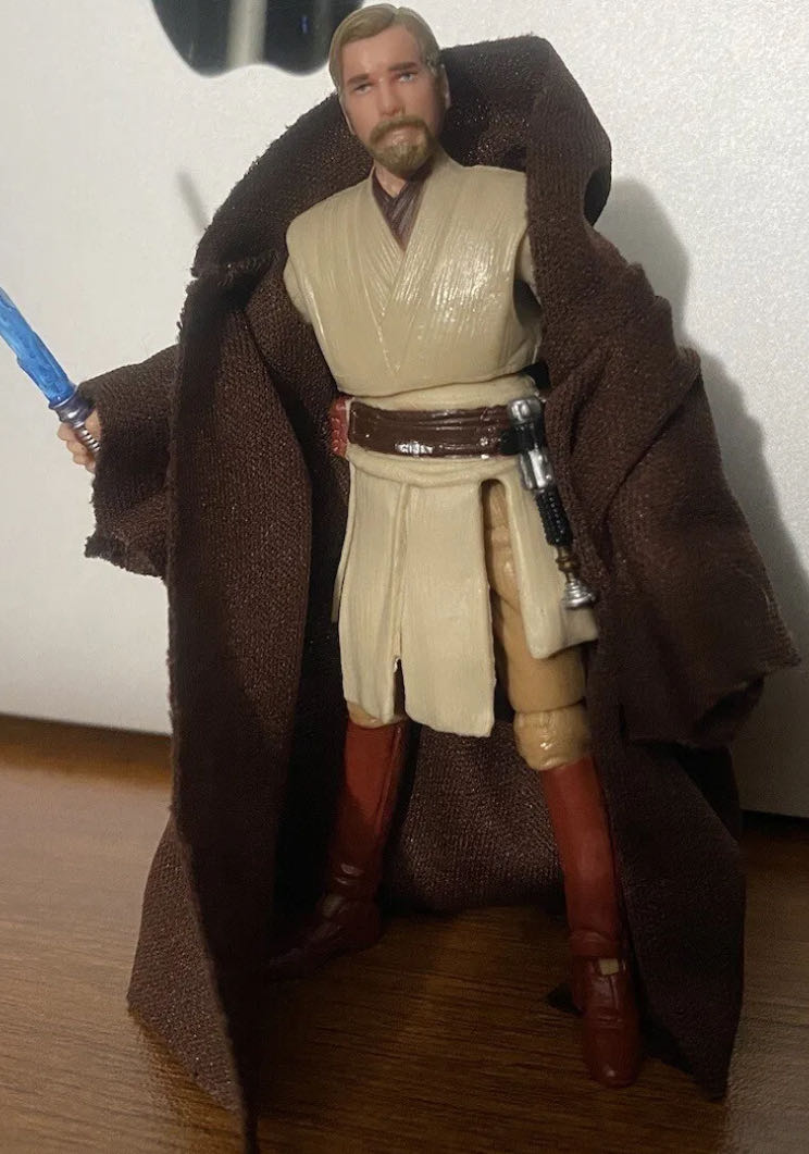 Obi-Wan Kenobi (Battle Of Coruscant) TSC #28 - Hasbro (Star Wars Episode III: Revenge Of The Sith) action figure collectible - Main Image 4
