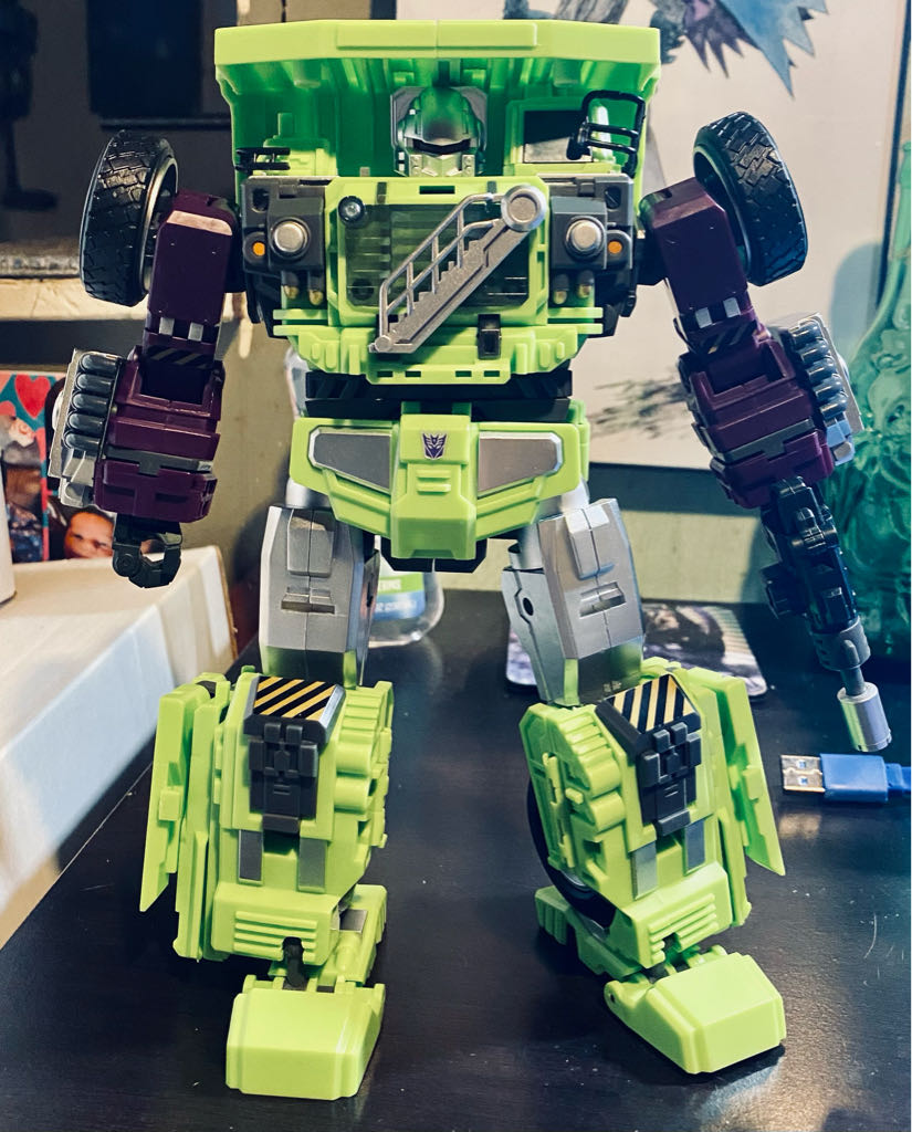 Bonecrusher - Jin Bao (Decepticon) action figure collectible - Main Image 2