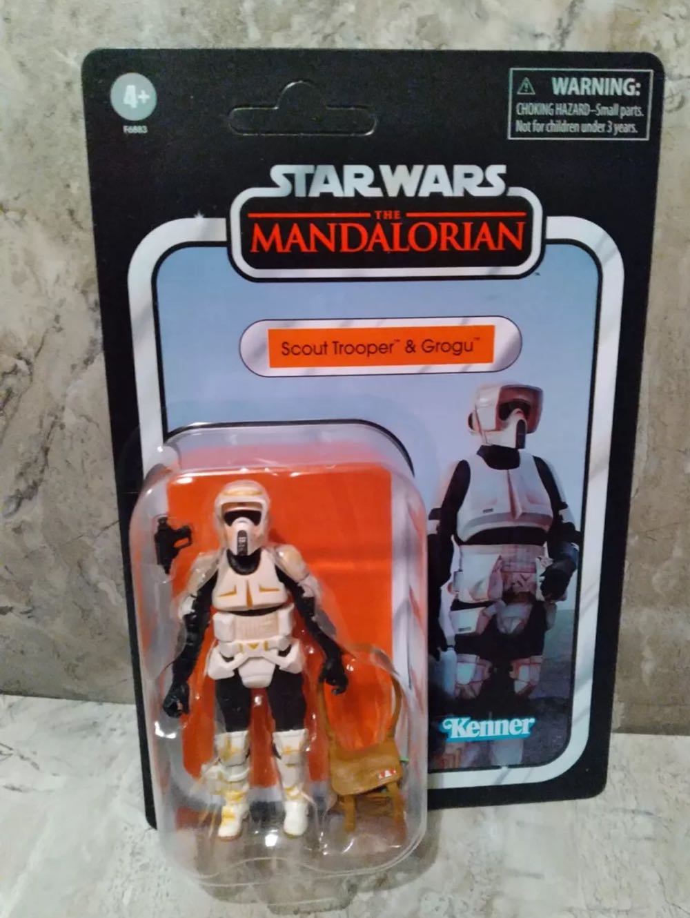 #VC289 Scout Trooper & Grogu  (Star Wars - Vintage Collection) action figure collectible - Main Image 3