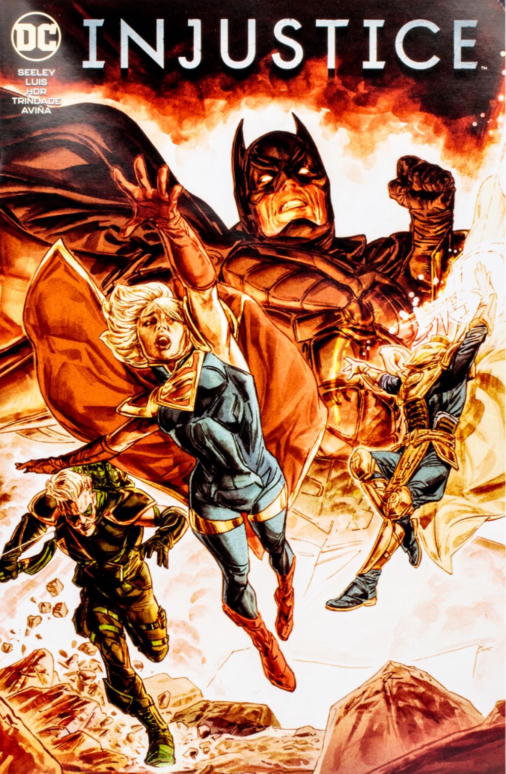 Supergirl - Page Punchers Injustice 2 - Mcfarlane Page Punchers action figure collectible - Main Image 3
